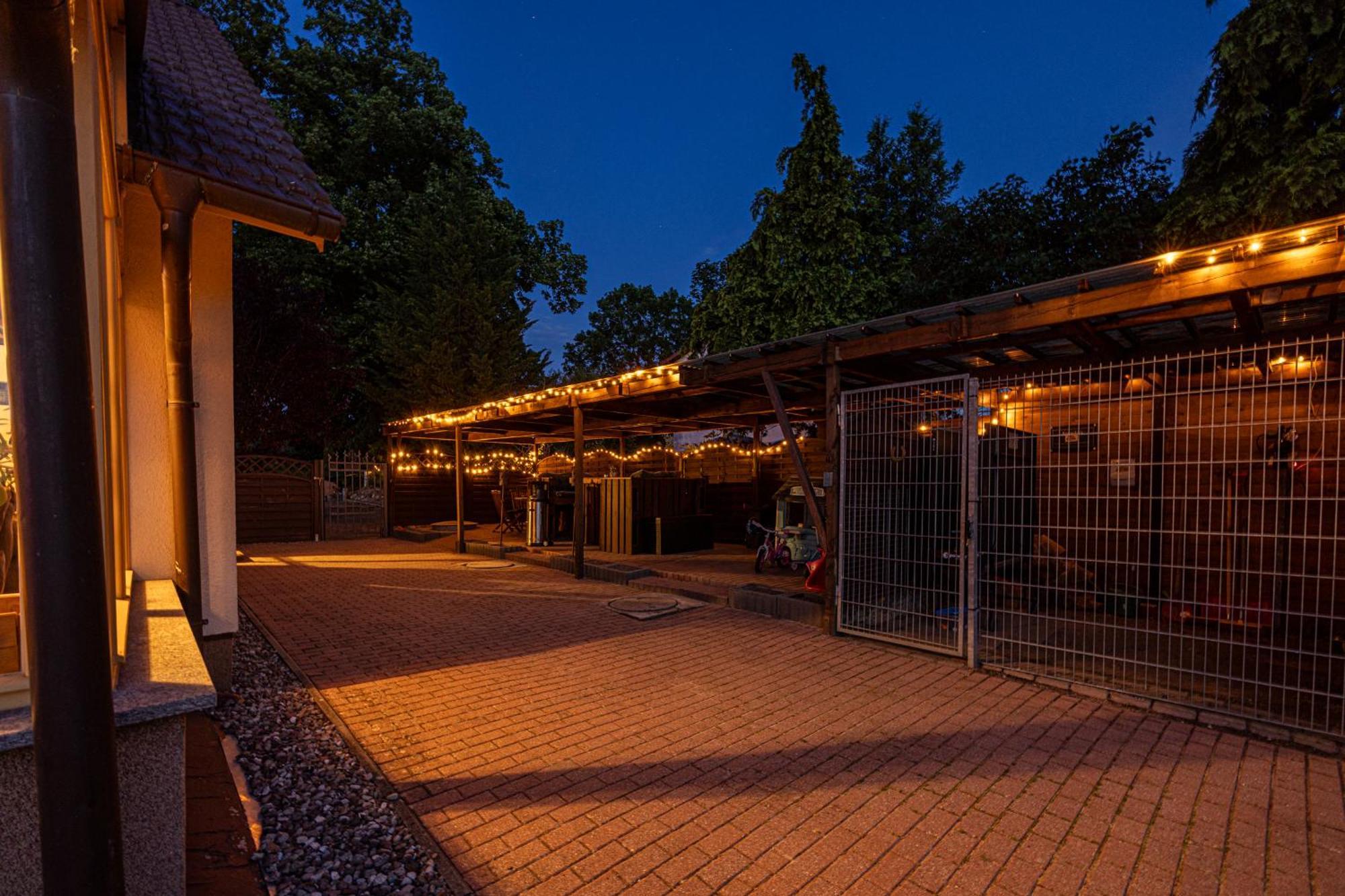Wellnessparadies Mit Sauna Und Whirlpool クラーコー・アム・ゼー エクステリア 写真